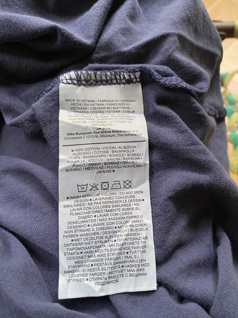 Width: 22 Length: 28 Cr: 9.5/10 Issue: None (Category: Tshirts & Polo Shirts ) located in Lupon. Submitted by johnthrift_517 (Listing ID 1466038760, Image 2). Description: .