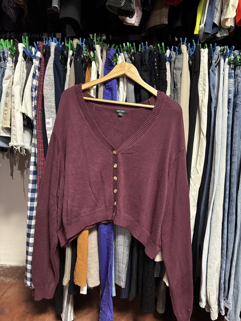 wild fable cardigan (Category: Coats, Jackets and Outerwear) located in Pila. Submitted by isabelasthriftclothes (Listing ID 1466100642, Image 1). Description: .