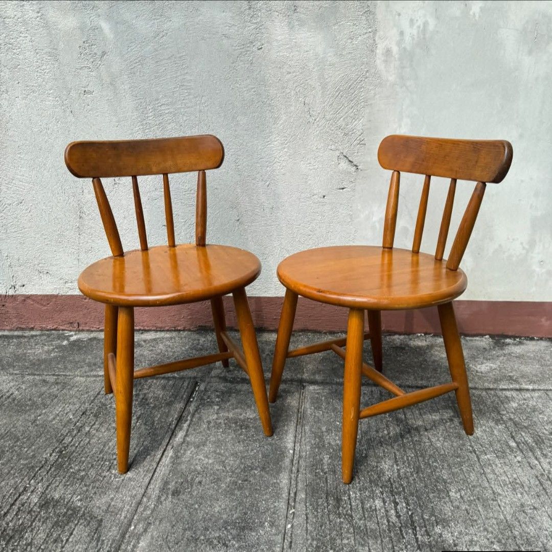 Windsor Style Chair (Category: Chairs) located in Meycauayan. Submitted by marygracecasimiro (Listing ID 1466042132, Image 2). Description: Available - 2pcs Vintage Windsor Style Chairs In good condition - minor signs of use 6k - Set of 2 Check photos first before buying✅ DM to Inquire🧡 Item will be sold AS IS. Please refrain from purchasing if you are particular about USED items and imperfections Major issues will be stated or shown through pic