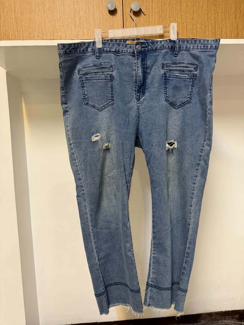Women's Jeans (Category: Jeans) located in Manila. Submitted by atozstuff (Listing ID 1466102873, Image 1). Description: .