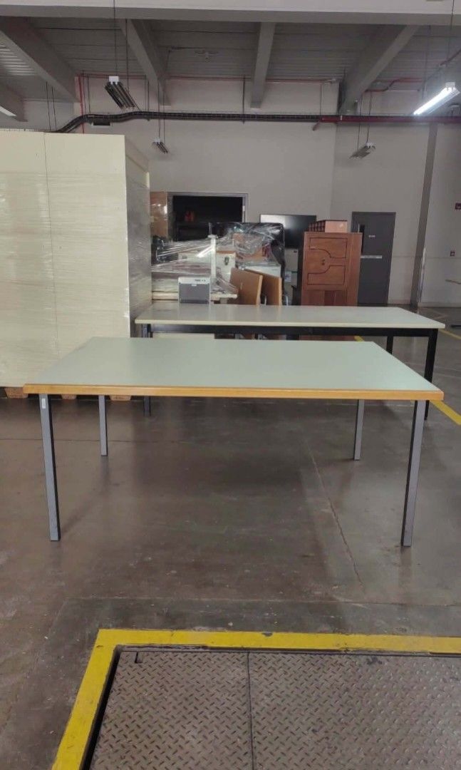 Working Table ‼️ (Category: Tables & Sets) located in Quezon City. Submitted by atgeremias313 (Listing ID 1466014600, Image 2). Description: Working Table ‼️ Bottom Stand: Bakal Top: Wood Laminates *used *good condition *1pc Haba: 180cm (5.9ft) Lapad: 119.8cm (3.9ft) Taas: 78cm (2.5ft) 📲0985-887-8973.