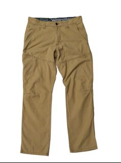 (Category: ) located in . Submitted by wan_thriftstore (Listing ID 1466134286, Image 1). Description: .