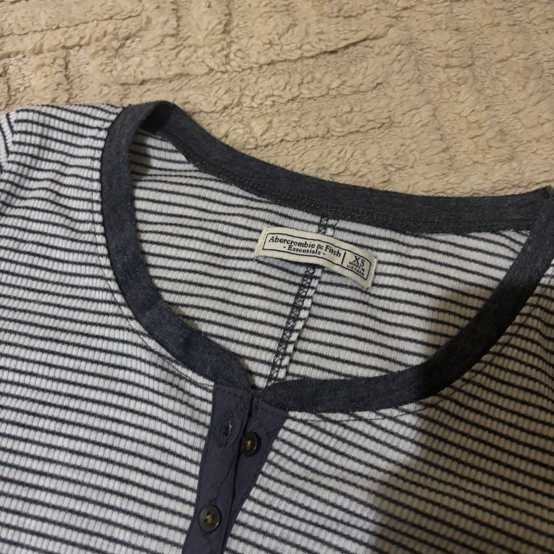 Y2k basic Abercrombie stripes henley top (Category: Others Tops) located in Cavite. Submitted by lovedby_ccc (Listing ID 1466006047, Image 2). Description: Xs-semi med stretchy.