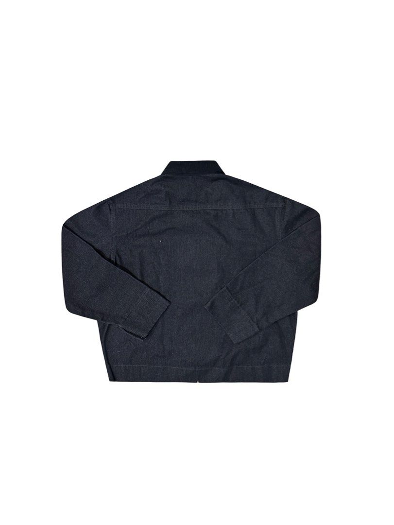 Y2K Clasp Black Denim Jacket (Category: Coats, Jackets and Outerwear) located in Subic. Submitted by kidfrom00s (Listing ID 1465954279, Image 2). Description: Medium Jacket Y2K.
