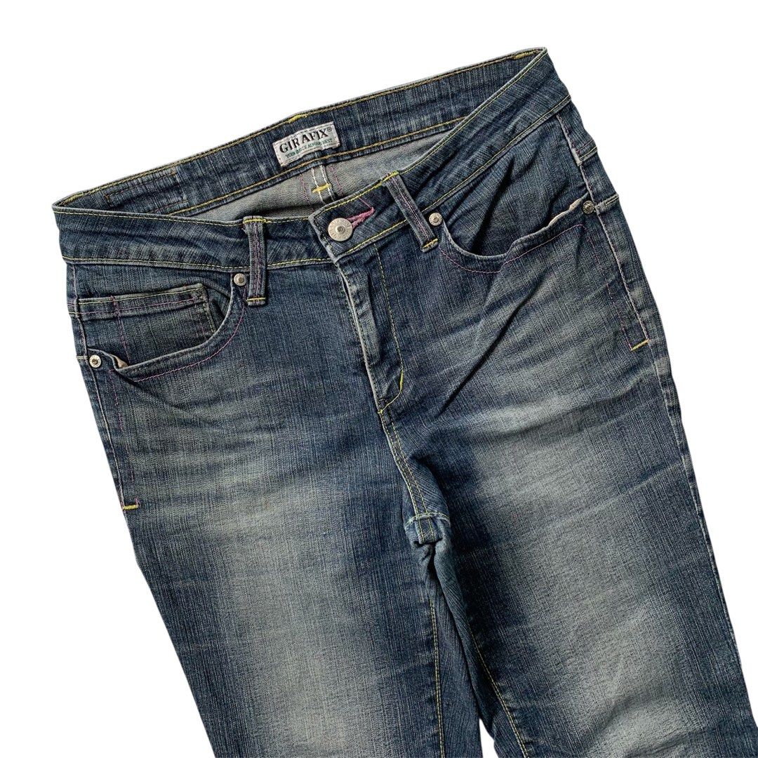 Y2K Girafix Low Rise Washed Flared / Bootcut Jeans (Category: Jeans) located in Sindangan. Submitted by holy_thrift (Listing ID 1466153256, Image 2). Description: - Y2K Girafix Low Rise Washed Flared / Bootcut Jeans - waist / 28 - rise / 9 - thigh / 9.5 - knee / 7 - length / 37.5 - leg opening / - mid hard / heavy / 10% stretchy - issue / sign of usage nasa pic na lahat ng dets - no when worn🙏 - free shipping.