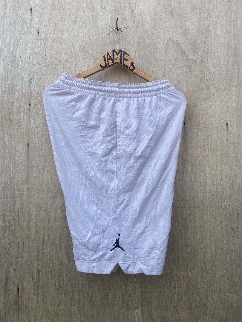 Y2K JORDAN WHITE (Category: Shorts) located in Bantayan. Submitted by resuscitate.ph (Listing ID 1466001399, Image 2). Description: Y2K JORDAN SIZE MEDIUM ISSUE: RUNS.