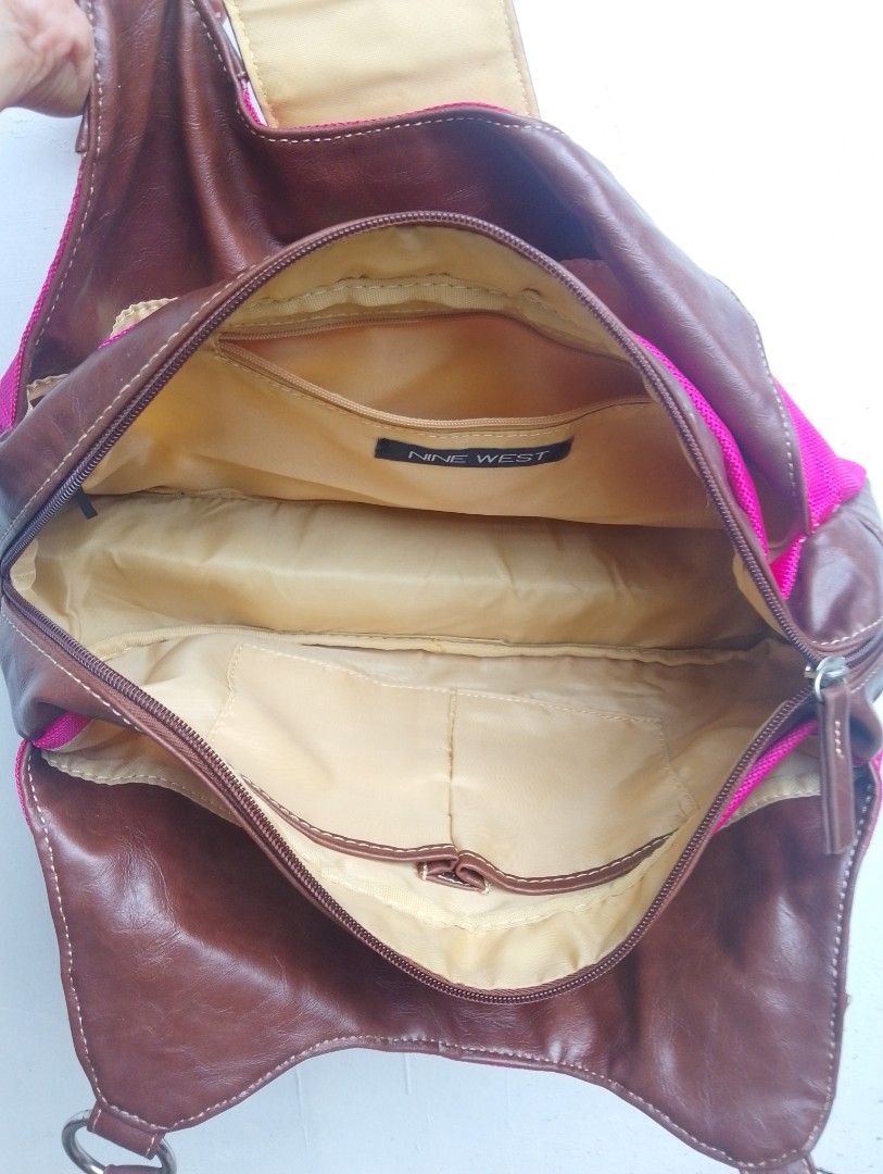 Y2k ninewest bag (Category: Shoulder Bags) located in Roxas City. Submitted by leeeryue (Listing ID 1465993030, Image 3). Description: nonissue.