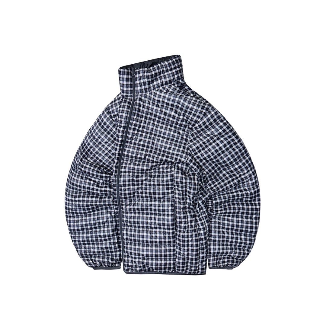 Y2K Plaid / Checkered Full Zip Boxy Jacket (Category: Coats, Jackets and Outerwear) located in Subic. Submitted by kidfrom00s (Listing ID 1465954758, Image 1). Description: Jacket Y2K Medium.