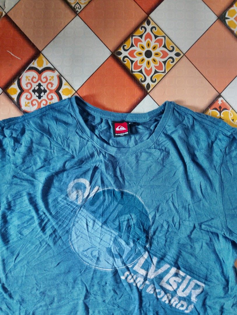 Y2K Quiksilver Shirt (Category: Tshirts & Polo Shirts ) located in Iloilo. Submitted by silverowl.f96a66 (Listing ID 1466095914, Image 2). Description: size M 27x21.
