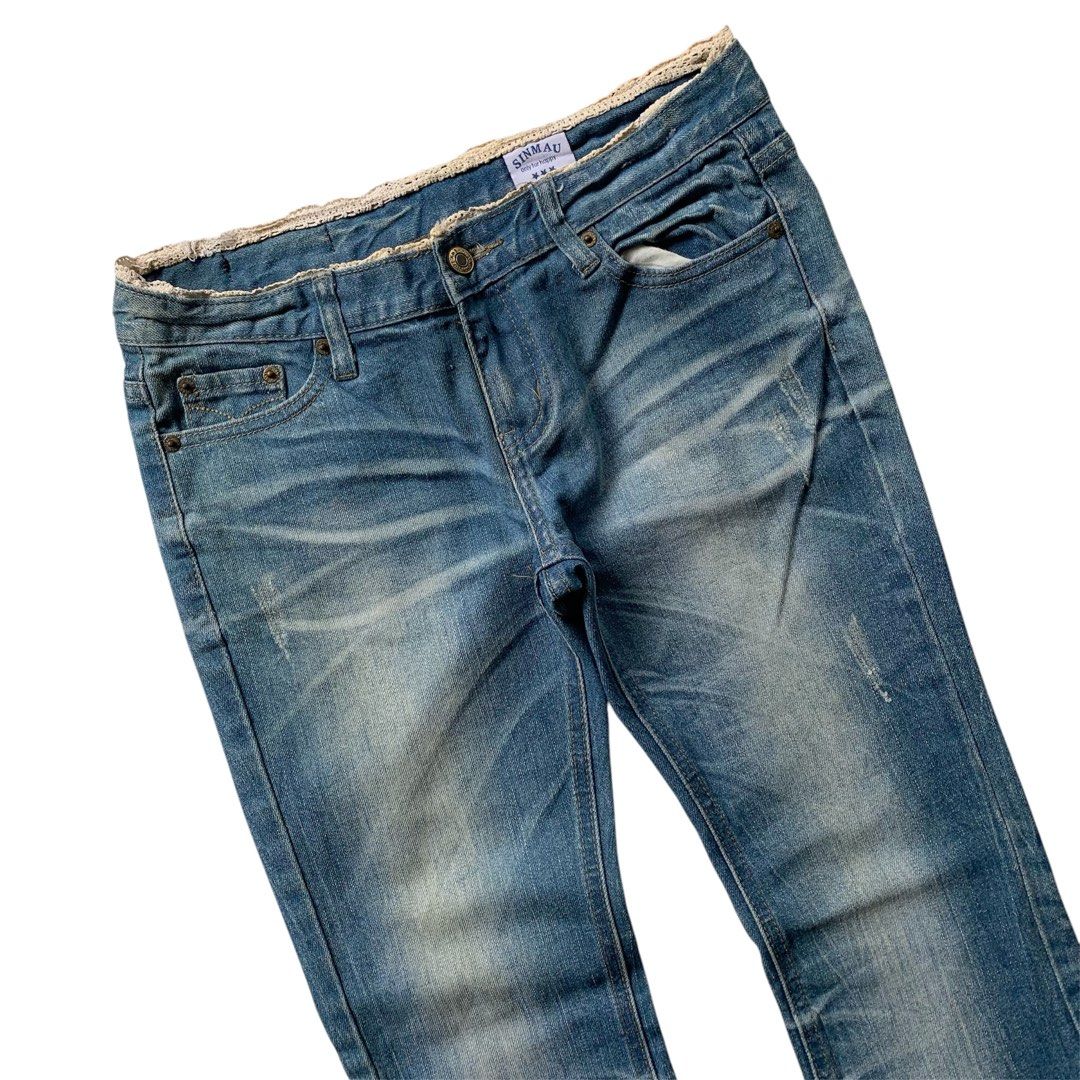 Y2k Sinmau Washed Low Rise Flared / Bootcut Jeans (Category: Jeans) located in Sindangan. Submitted by holy_thrift (Listing ID 1466036867, Image 2). Description: - Y2k Sinmau Washed Low Rise Flared / Bootcut Jeans - waist / 29 - rise / 8 - thigh / 10.5 - knee / 7 - length / 38 - leg opening / 9 - mid hard / heavy / 10% stretchy - issue / sign of usage nasa pic na lahat ng dets - no when worn🙏 - free shipping.