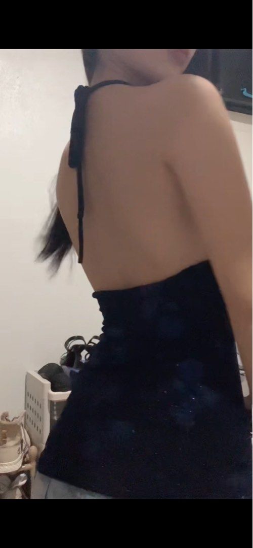 Y2K TOP HALTER TOP BACKLESS (Category: Sleeveless) located in Manila. Submitted by katrize (Listing ID 1465620966, Image 3). Description: REWORKED.