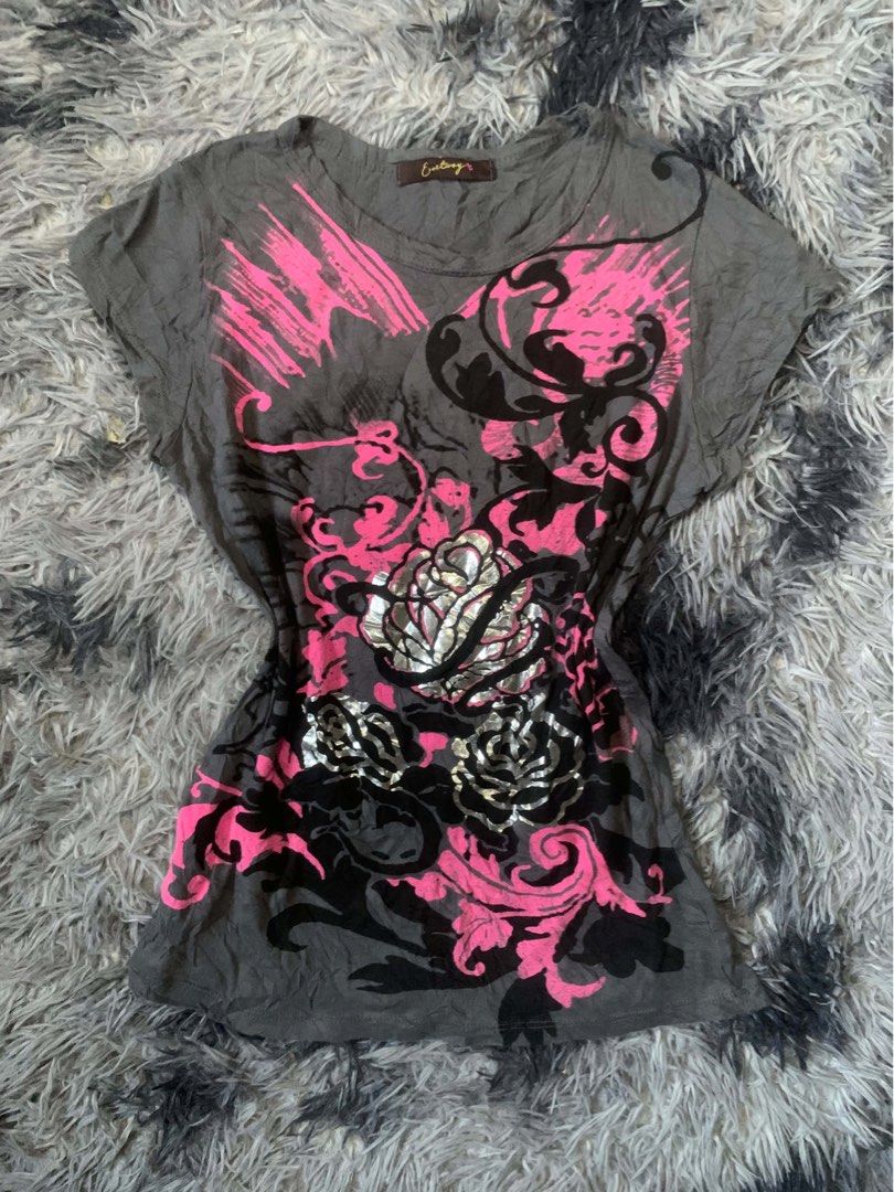 Y2k womens top (Category: Shirts) located in Tarlac. Submitted by zealbird-9188e4 (Listing ID 1466040016, Image 1). Description: .