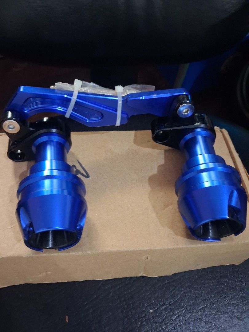Yamaha Nmax Xmax Exhaust Protetor Slider (Category: Body Parts and Accessories) located in Mandaluyong City. Submitted by daddyjpanlilio24 (Listing ID 1466153873, Image 1). Description: P 1250 Fix price+sf Bago hindi nagamit mali ng bili P 1900 original price sa orange app No issue Mandaluyong Shipping/payment: Gcash/Maya Jnt payment 1st no cod Lalamove payment upon rider pick up.