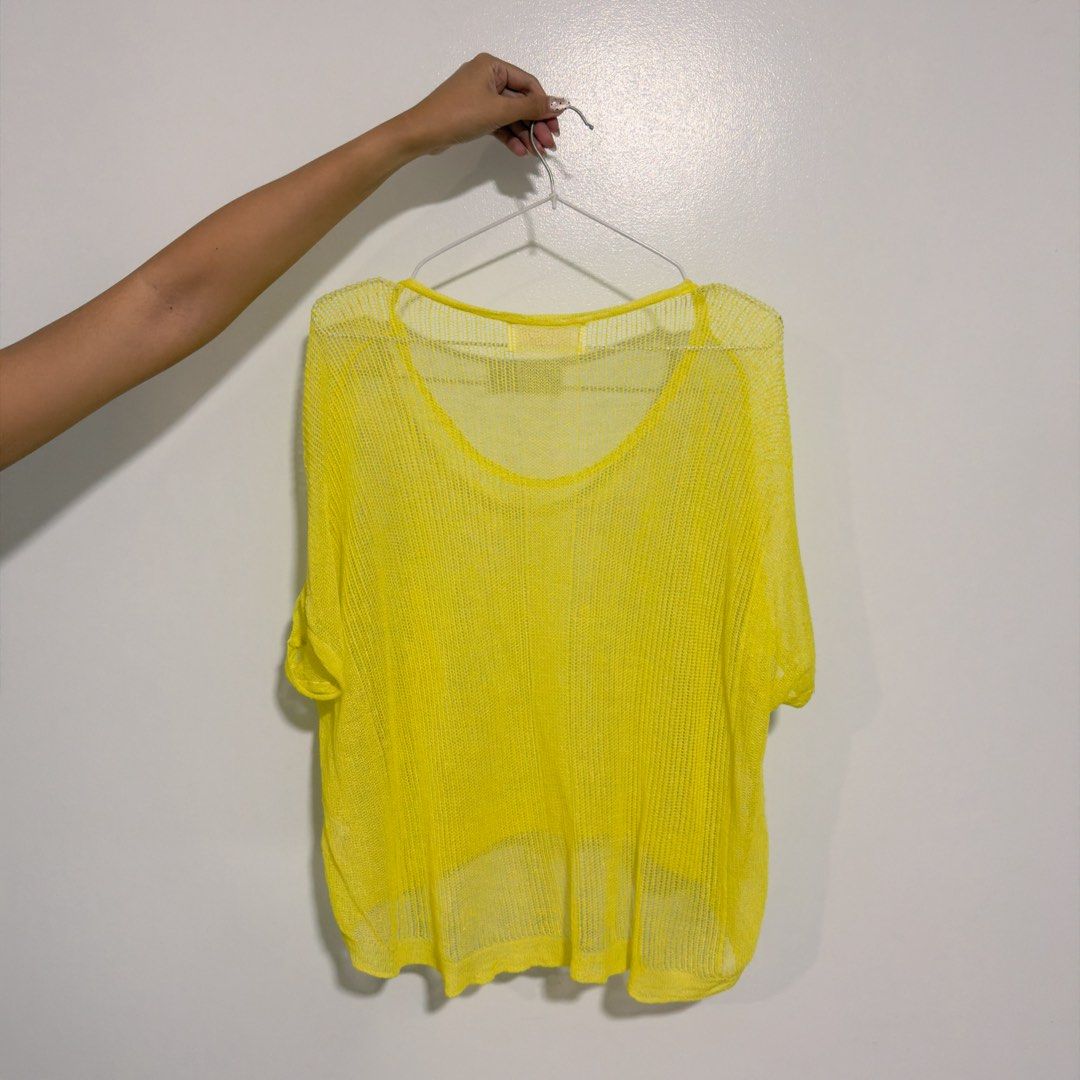 yellow crochet cover up (Category: Others Tops) located in Cebu City. Submitted by cuteoncue (Listing ID 1466147132, Image 3). Description: medium.