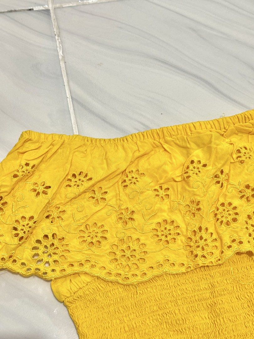 Yellow offshoulder croptop (Category: Others Tops) located in Bulacan. Submitted by archivesbyjanine (Listing ID 1466040757, Image 2). Description: .
