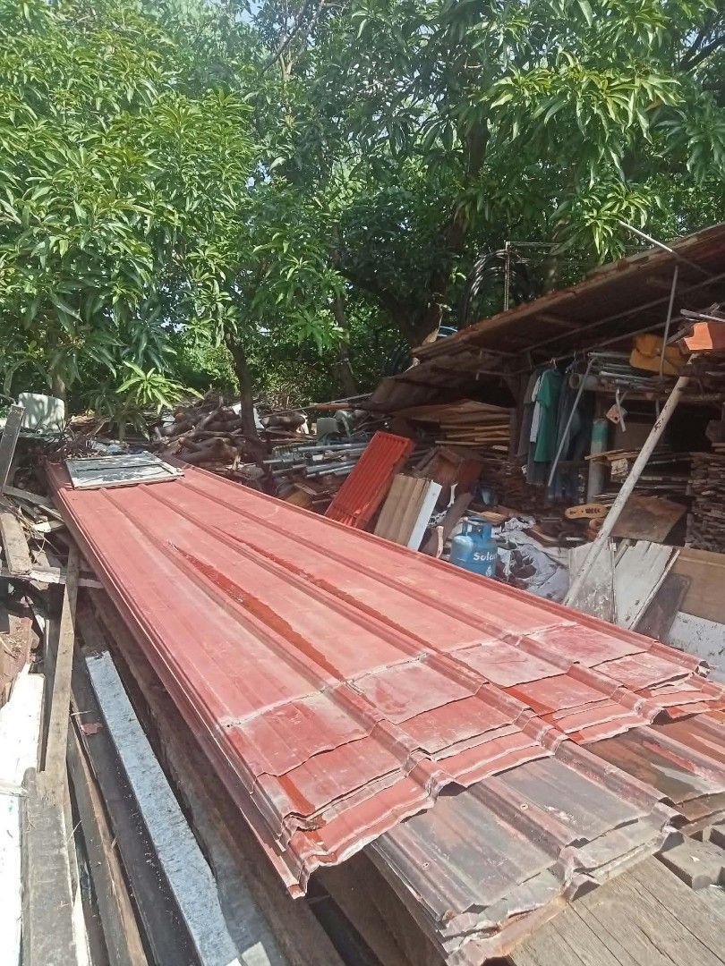 Yero Makapal (2nd Hand) (Category: Looking For) located in Quezon City. Submitted by atgeremias313 (Listing ID 1465982921, Image 2). Description: Yero Makapal (2nd hand) 18ft - 900 each (17pcs) 20ft -1,000 each(23pcs).