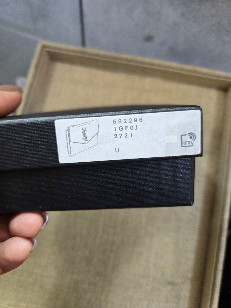 Ysl wallet (Category: Wallets & Card holders) located in Quezon City. Submitted by bags4ever (Listing ID 1466070531, Image 3). Description: onhand item actual photo dm.