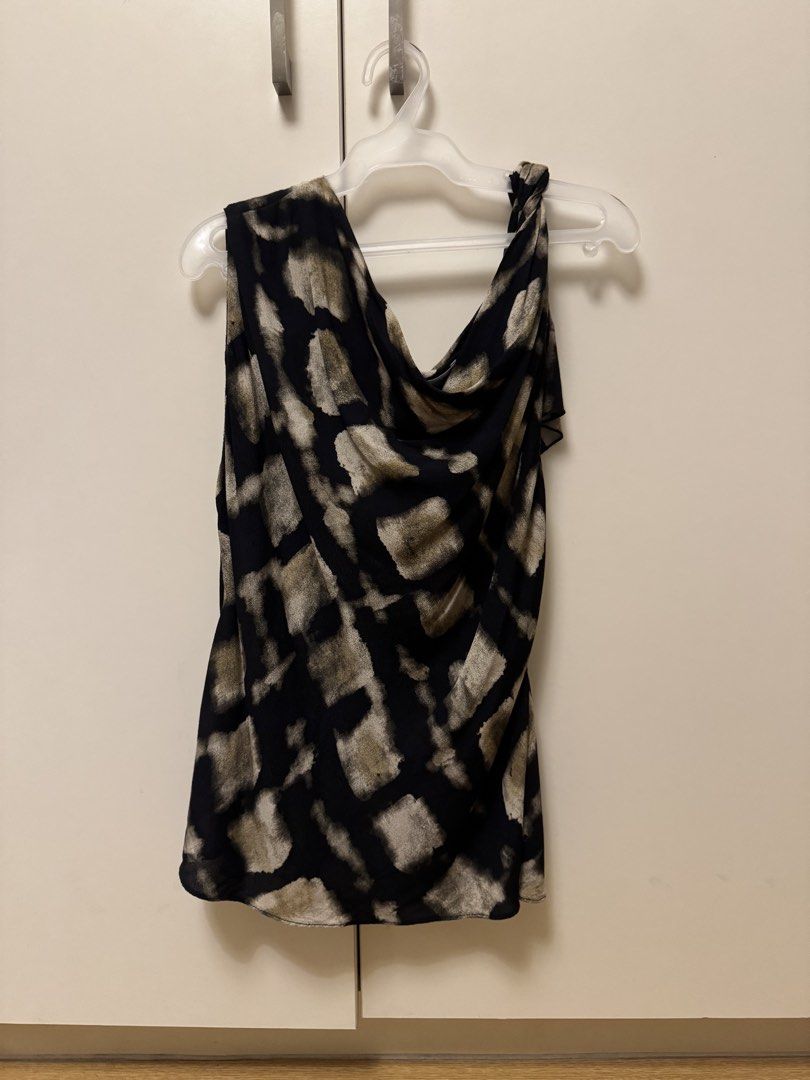 ZARA Asymmetrical Top (Category: Sleeveless) located in Antipolo. Submitted by robmack (Listing ID 1466114885, Image 1). Description: M on tag but had it altered a bit to fit S.