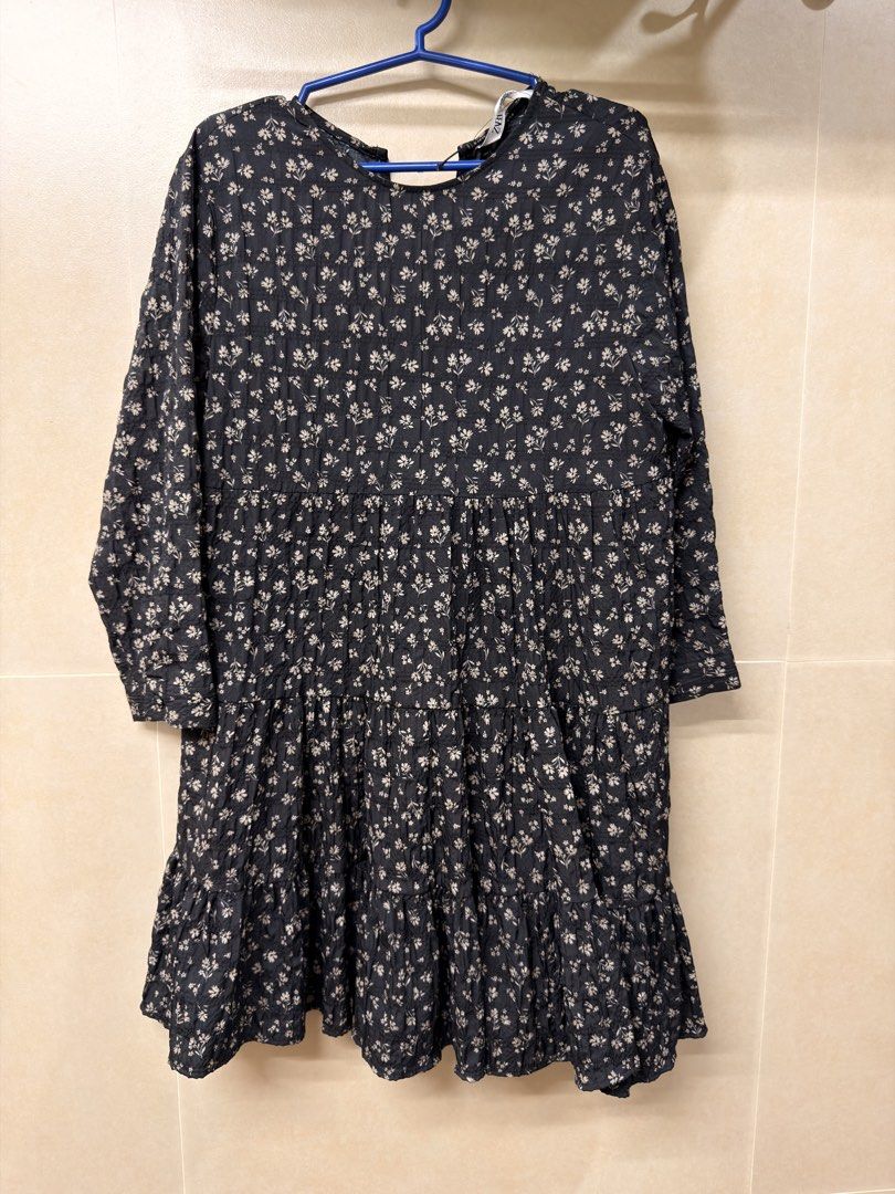 Zara evening dress (Category: Dresses) located in Manila. Submitted by benzey (Listing ID 1465975679, Image 2). Description: Open for bundle.
