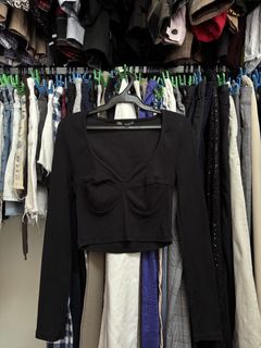 (Category: ) located in . Submitted by isabelasthriftclothes (Listing ID 1466033035, Image 1). Description: .