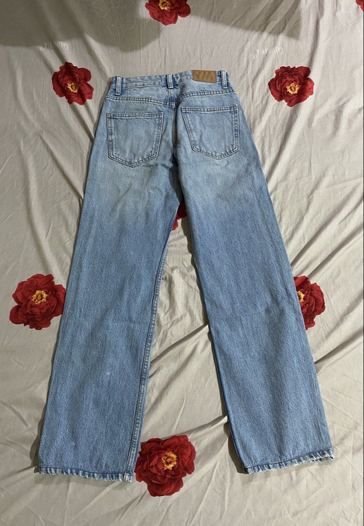 Zara Straightcut (Category: Jeans) located in Cebu City. Submitted by prelovedwithloveshisha (Listing ID 1465989395, Image 3). Description: .
