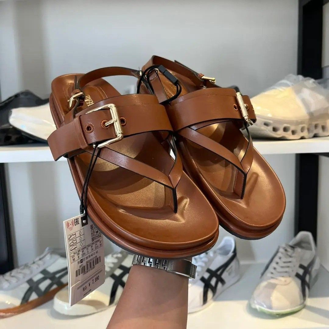 Zara strappy buckle sandals (Category: Flats & Sandals) located in Lipa City. Submitted by prettymaj25 (Listing ID 1466094797, Image 3). Description: almost 30 items sold ko nito sa blue apps grabe super ganda 100% original ! 35 to 40.