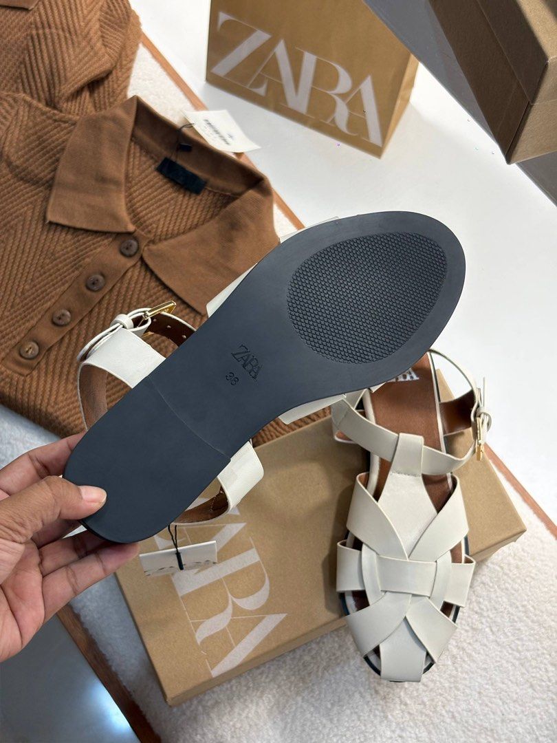 ZR sandals (Category: Sneakers & Footwear) located in Caloocan City. Submitted by lovelj_2026 (Listing ID 1466022637, Image 3). Description: Zara sandals brand new with box with paper bag.