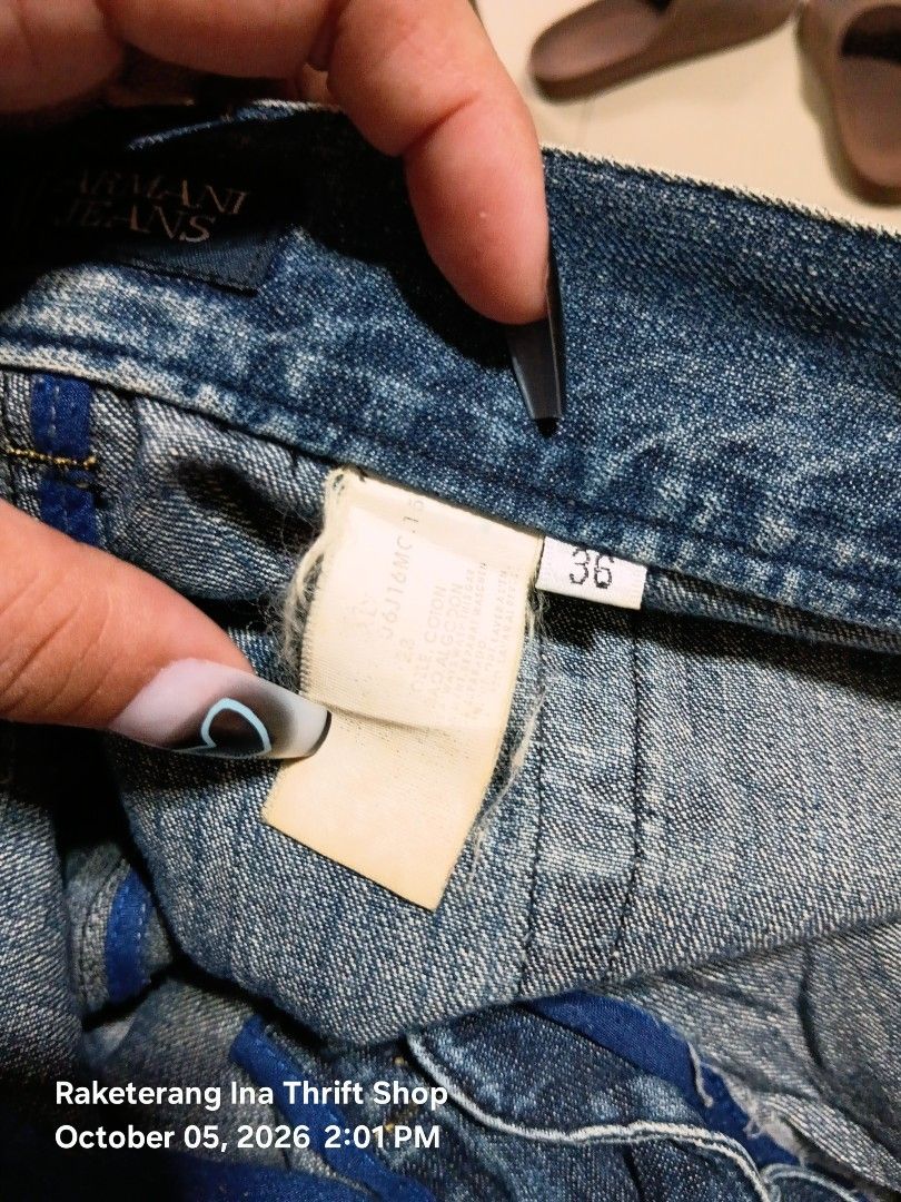 006 Indigo Jeans Denim Blue Pants (Category: Jeans) located in Valenzuela. Submitted by AnahThrift (Listing ID 1466200207, Image 3). Description: - Brand: Jeans - Wash: Classic blue (Indigo 006 series) - Size: Tagged 36 - Fit: Standard straight leg - Closure: Button fly - Details: Leather back patch with debossed logo, metal eagle logo hardware on back pocket - Condition: Excellent, well-maintained.