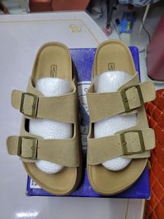 （分類：）位於 。 由 helenfs441 提交（商品編號 1466255257，圖片 1）。簡介： 。
