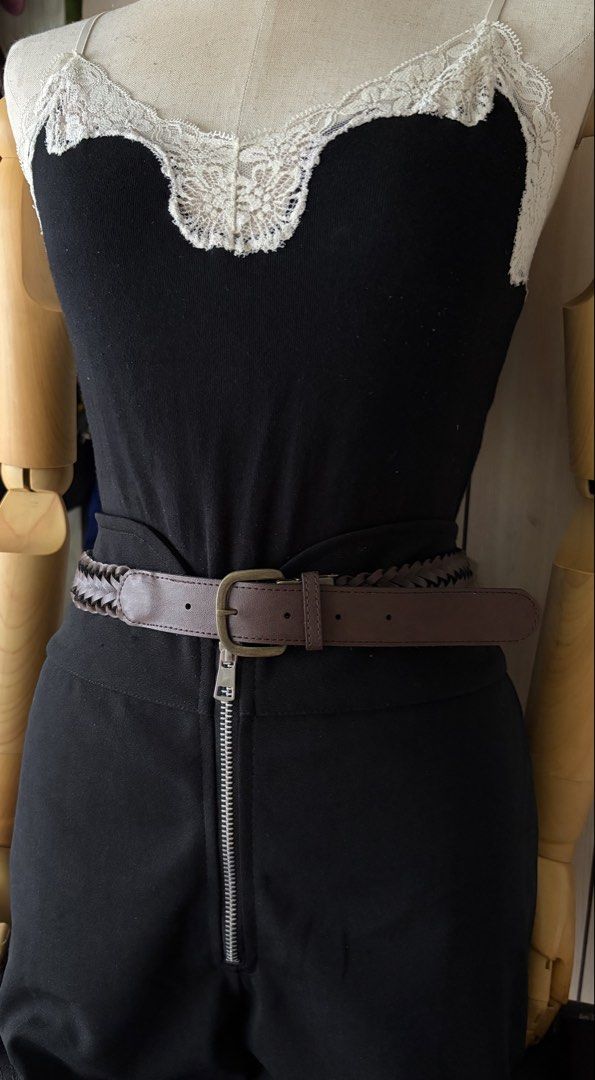 10. Dark Brown Braided Belt 5 (Category: Belts) located in Quezon City. Submitted by wagwagan_ukay_blues (Listing ID 1466230900, Image 2). Description: From Japan In good condition Please expect signs of usage Hole Size -35”-39” Overall - 42” Width -1” Novaliches Qc.