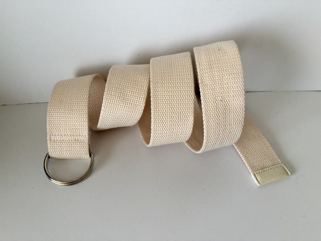 10. White Canvas Belt (Category: Belts) located in Quezon City. Submitted by wagwagan_ukay_blues (Listing ID 1466229505, Image 3). Description: From Japan In good condition Please expect signs of usage Overall - 44” Width -1.5” Novaliches Qc.