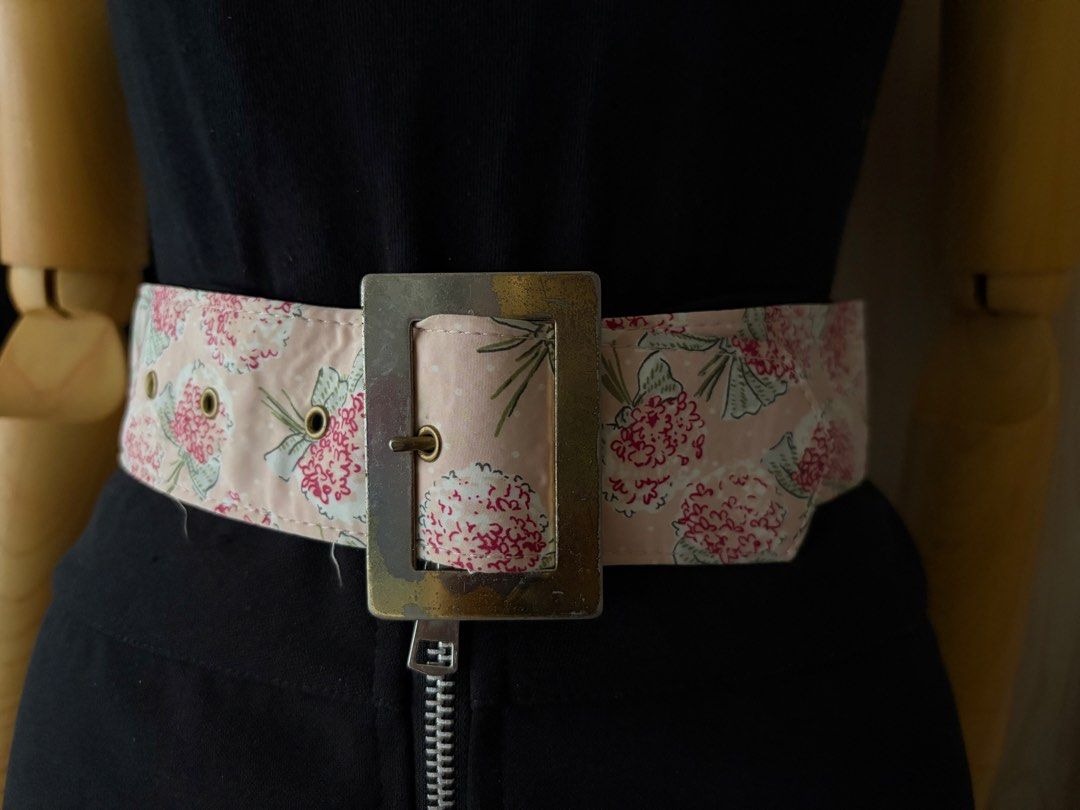 10. Wide Peach Floral Belt (Category: Belts) located in Quezon City. Submitted by wagwagan_ukay_blues (Listing ID 1466236353, Image 2). Description: From Japan In good condition Please expect signs of usage ❗️buckle discoloration Hole Size -23”-26” Overall - 30” Width -2” Novaliches Qc.
