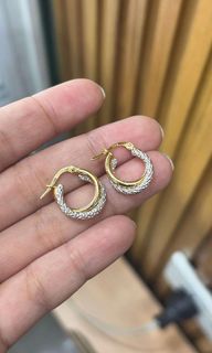 (Category: ) located in . Submitted by RealGoldPawnable18K21K24K (Listing ID 1466165194, Image 1). Description: .