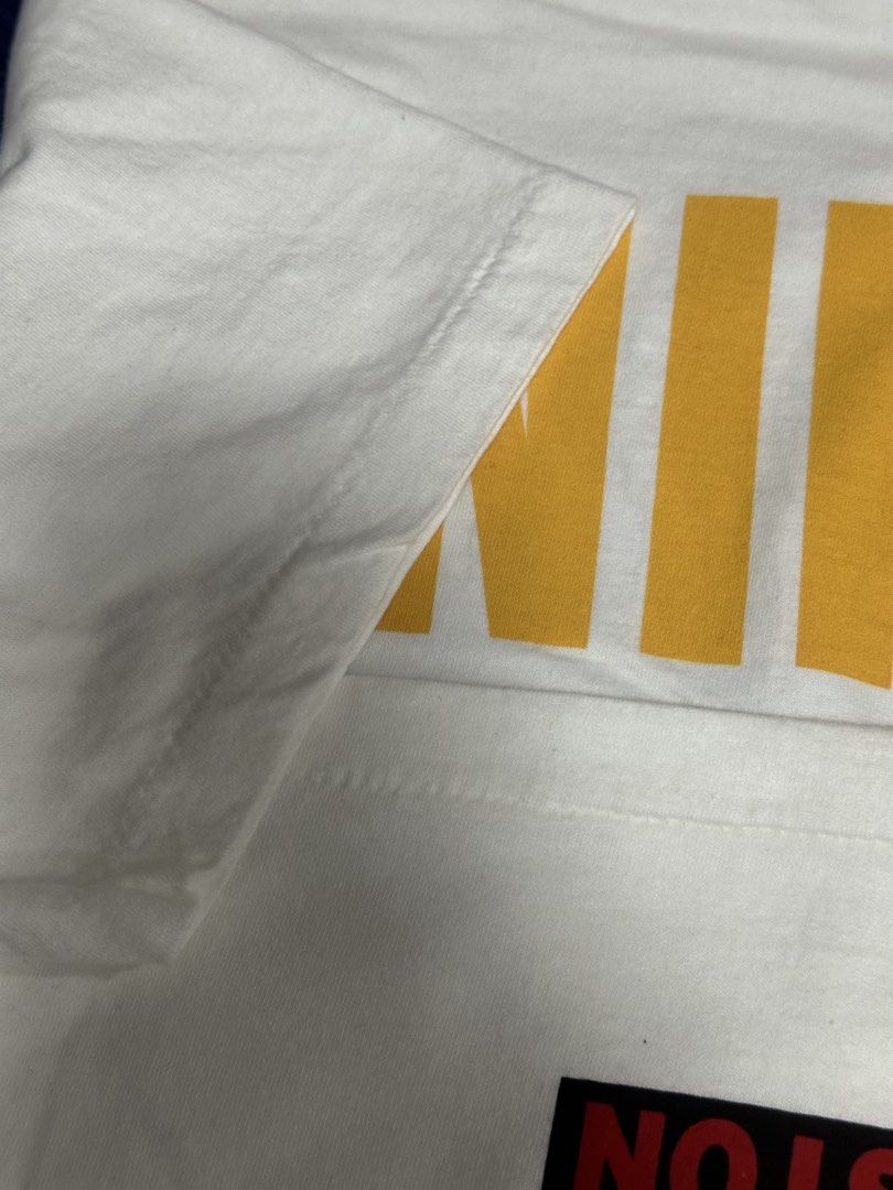 1993 Nirvana Concert vintage Tee (Category: Tshirts & Polo Shirts ) located in Quezon City. Submitted by rackculture (Listing ID 1466264933, Image 3). Description: 👕 Size Large 21.5 width 28.5 length 🧵Single Stitch All The Way 🏷️ Oneita on Tag ₱ 1,500 only 📩 Message us to order.