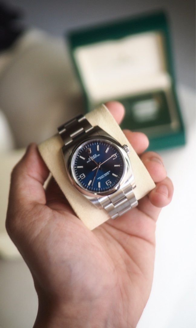 2015 OP36 RARE BLUE EXPLORER DIAL 116000 (Category: Men's Watches) located in Quezon City. Submitted by grailtimebyjmcu (Listing ID 1463891219, Image 1). Description: 2015 116000 Oyster Perpetual 36mm Complete Set LNIB condition 10/10 .