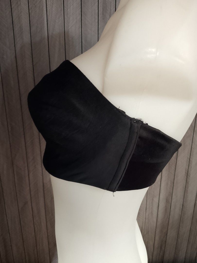 34dd Black Strapless Bra no pads with underwire (Category: Undergarments & Loungewear) located in Manila. Submitted by truecrystal-1407 (Listing ID 1466334079, Image 3). Description: .