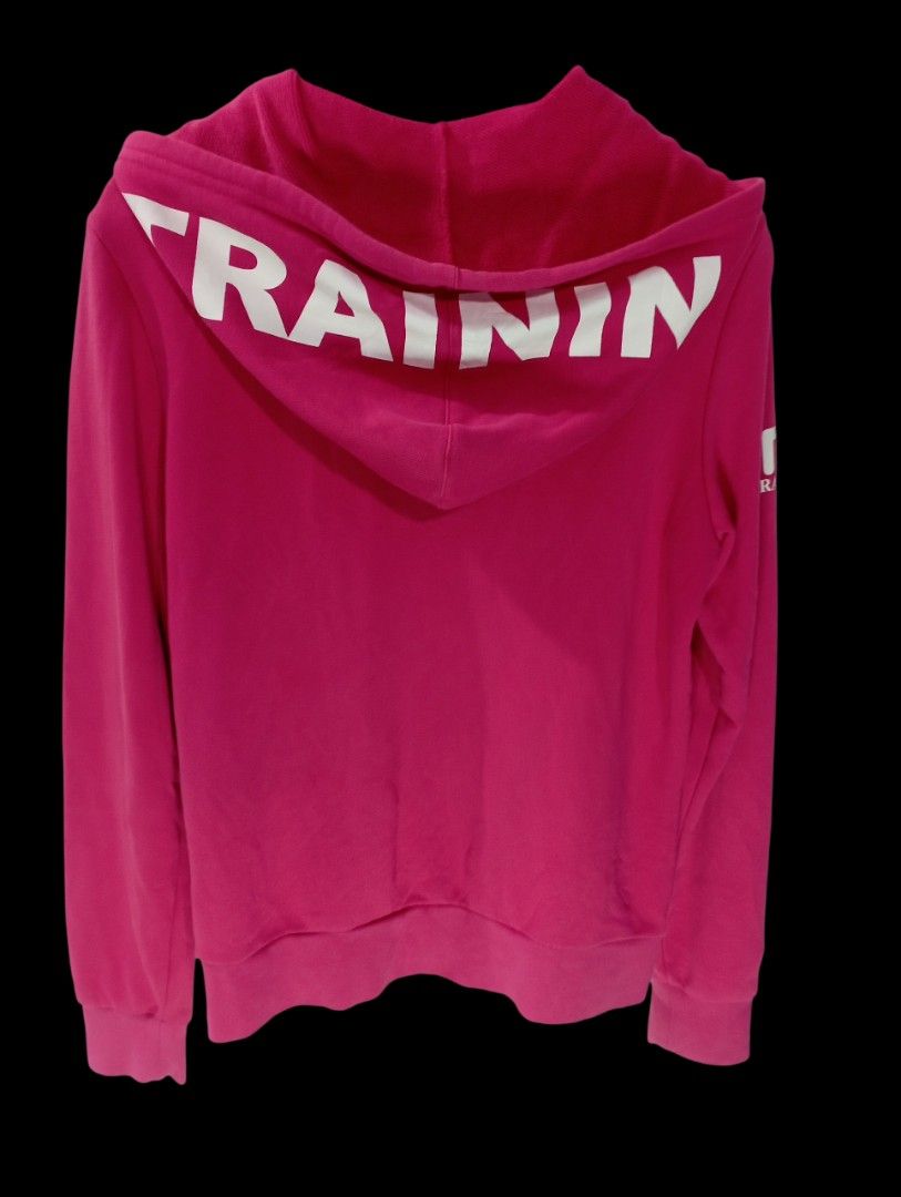 361° Pink Training Zip-Up Hoodie (Category: Coats, Jackets and Outerwear) located in Rodriguez. Submitted by enzo.tv (Listing ID 1466325712, Image 3). Description: - Brand: 361° - Color: Bright pink with white branding on chest, right sleeve, and hood - Size: Medium (Length: 18", Width: 13") - Features: Full front zipper, dual front pockets - Material: Soft, warm, and comfortable - Condition: Great for workouts or casual wear.