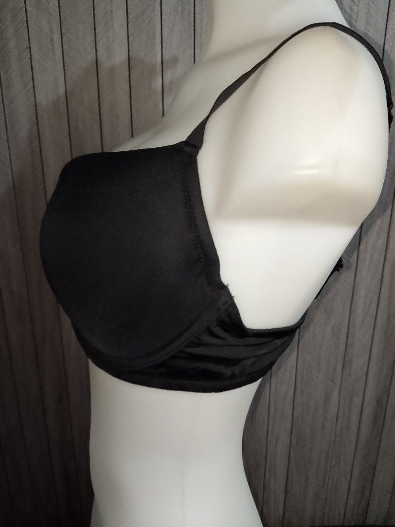 38dd change black bra padded with underwire (Category: Undergarments & Loungewear) located in Manila. Submitted by truecrystal-1407 (Listing ID 1466178066, Image 2). Description: .