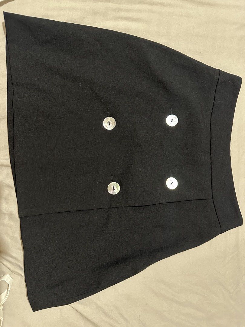 3 for 100: Zara & DYLN (Category: Sets or Coordinates) located in Davao. Submitted by krau_ (Listing ID 1466230611, Image 3). Description: Zara skirt xs (old collection) with tag Zara tank top large kept, ni major flaw Dyln bralette xs.