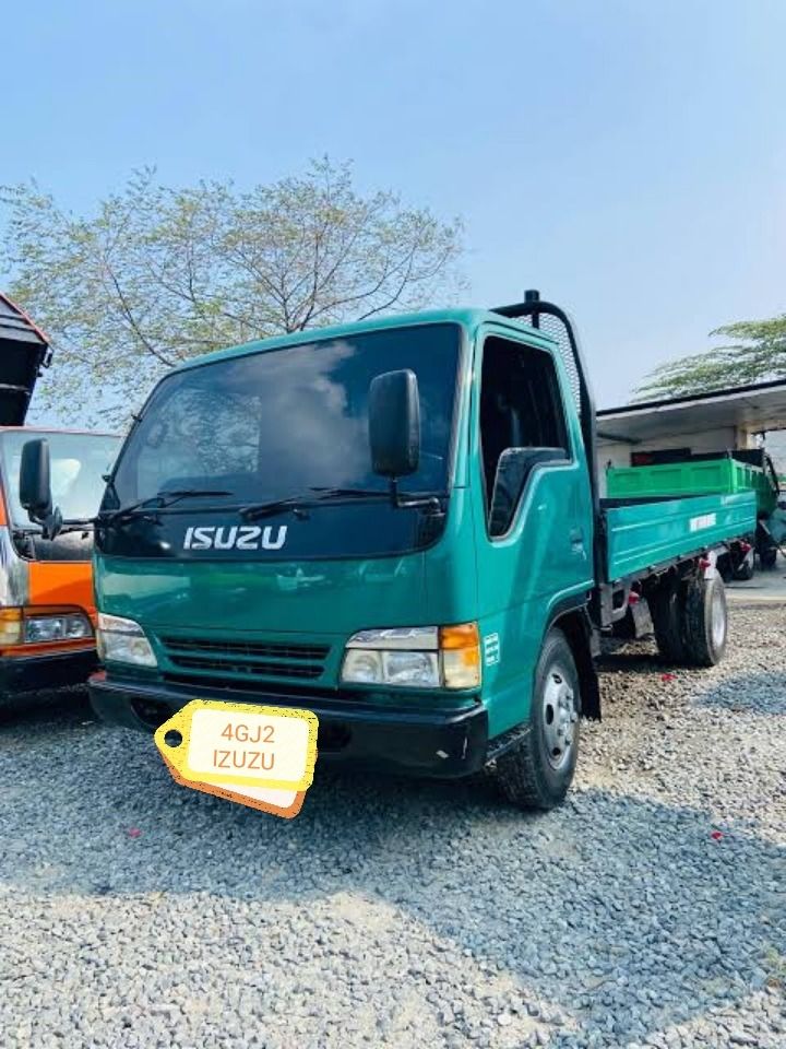 4GJ2 elf isuzu (Category: Heavy Vehicles) located in Caloocan City. Submitted by zeanmuyco86108 (Listing ID 1466228715, Image 1). Description: Surplus mini elf truc.