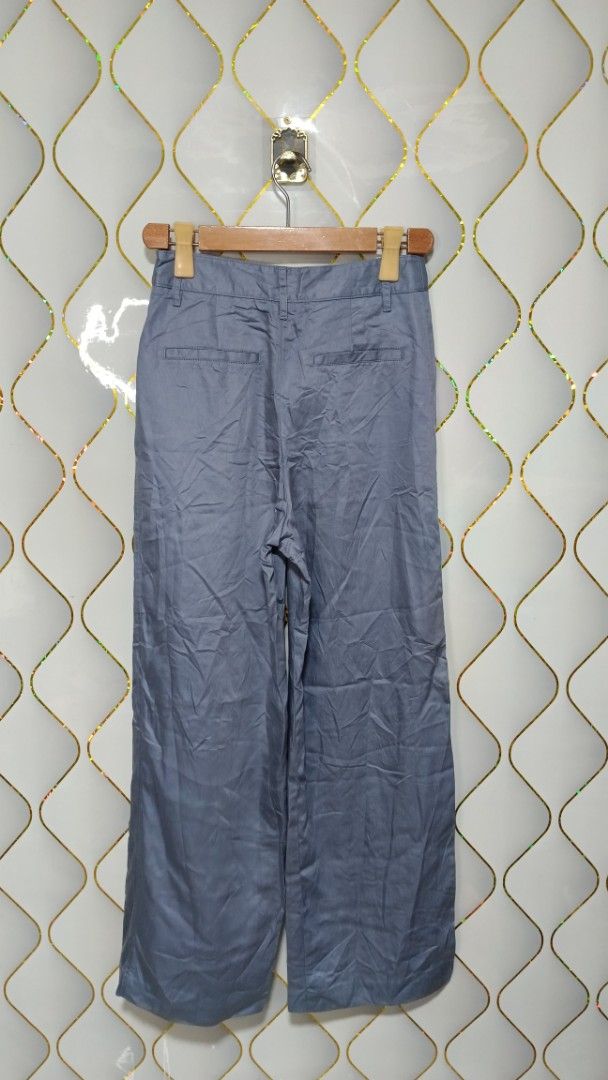 8 Seconds Blue Lyocell Wide Leg Pants (Category: Jeans) located in Manila. Submitted by zariyah.1986 (Listing ID 1466205741, Image 3). Description: Light blue wide-leg trousers from 8 Seconds in 100% lyocell. Size 67 (fits waist 26"). Features a belt loops, button closure, and four pockets. Clean, minimal, and super comfortable for everyday wear!.