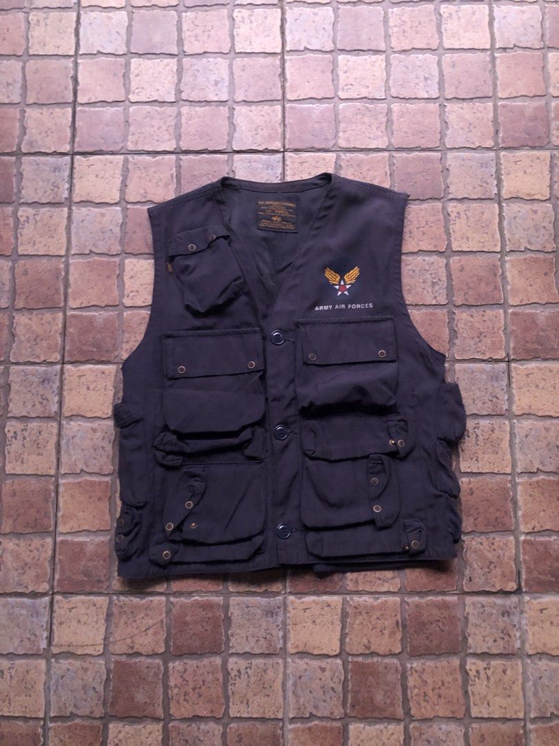 90s Alpha Industries C1 Vest Reproduction (Category: Vests) located in Quezon City. Submitted by archives.andre (Listing ID 1466200864, Image 1). Description: 20x23.