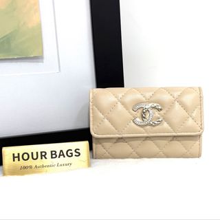 (Category: ) located in . Submitted by hourbags (Listing ID 1466246080, Image 1). Description: .