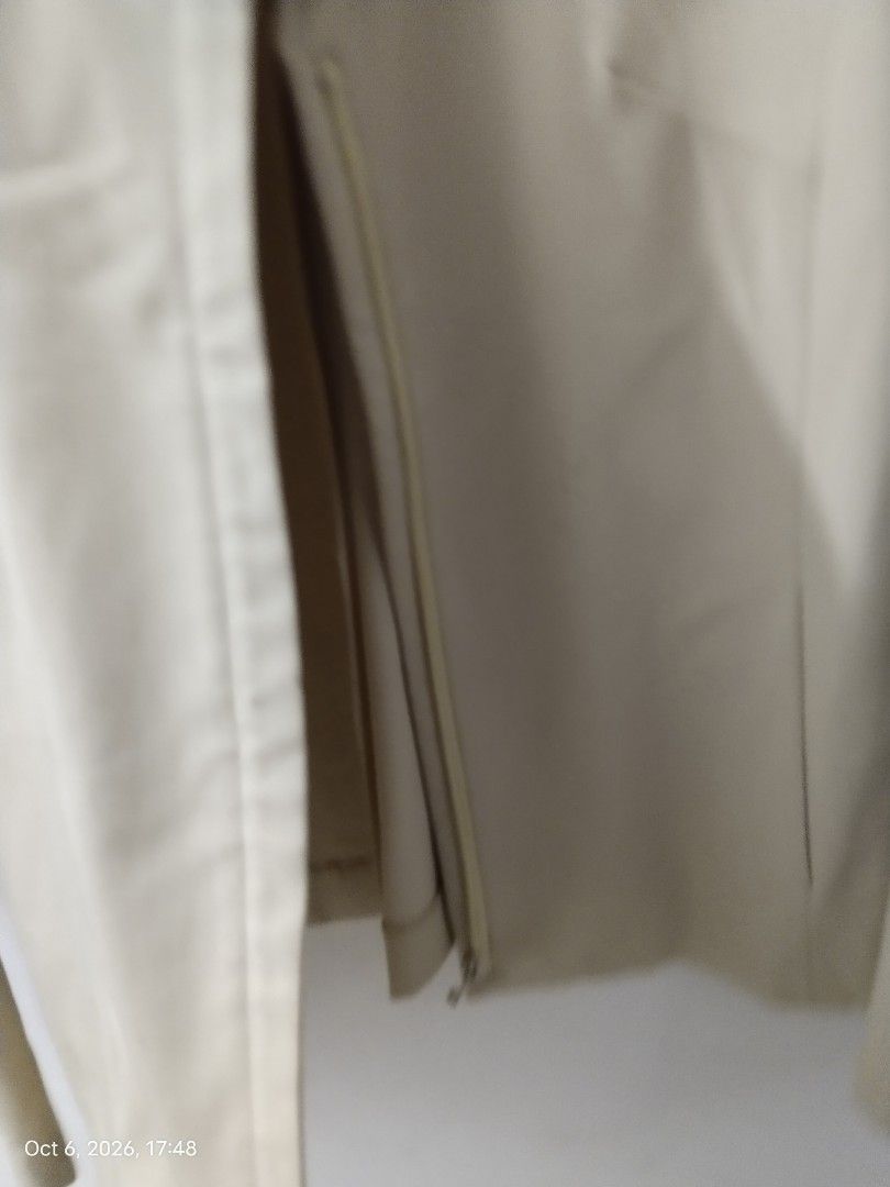 ✨ Cream Blazer Jacket | Small (Category: Coats, Jackets and Outerwear) located in Las Pinas. Submitted by cjgcloset (Listing ID 1466248918, Image 3). Description: In good condition.