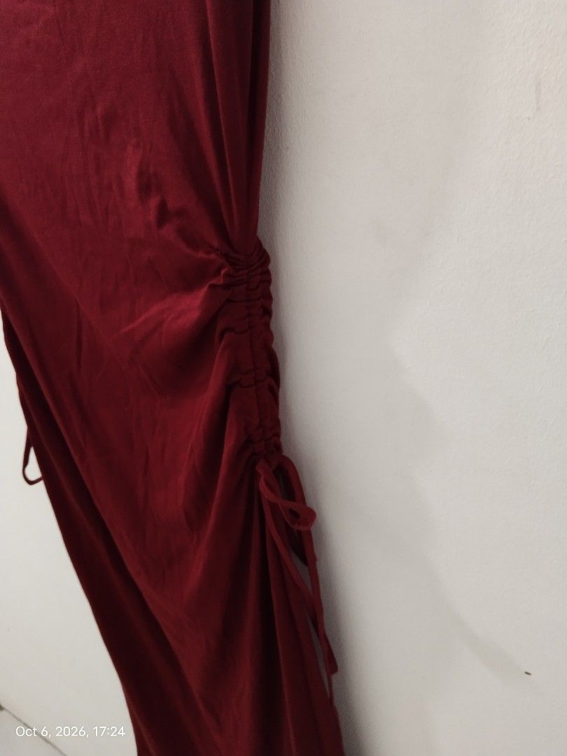 ✨ Long Red Dress | Small to Medium (Category: Dresses) located in Las Pinas. Submitted by cjgcloset (Listing ID 1466245821, Image 3). Description: .