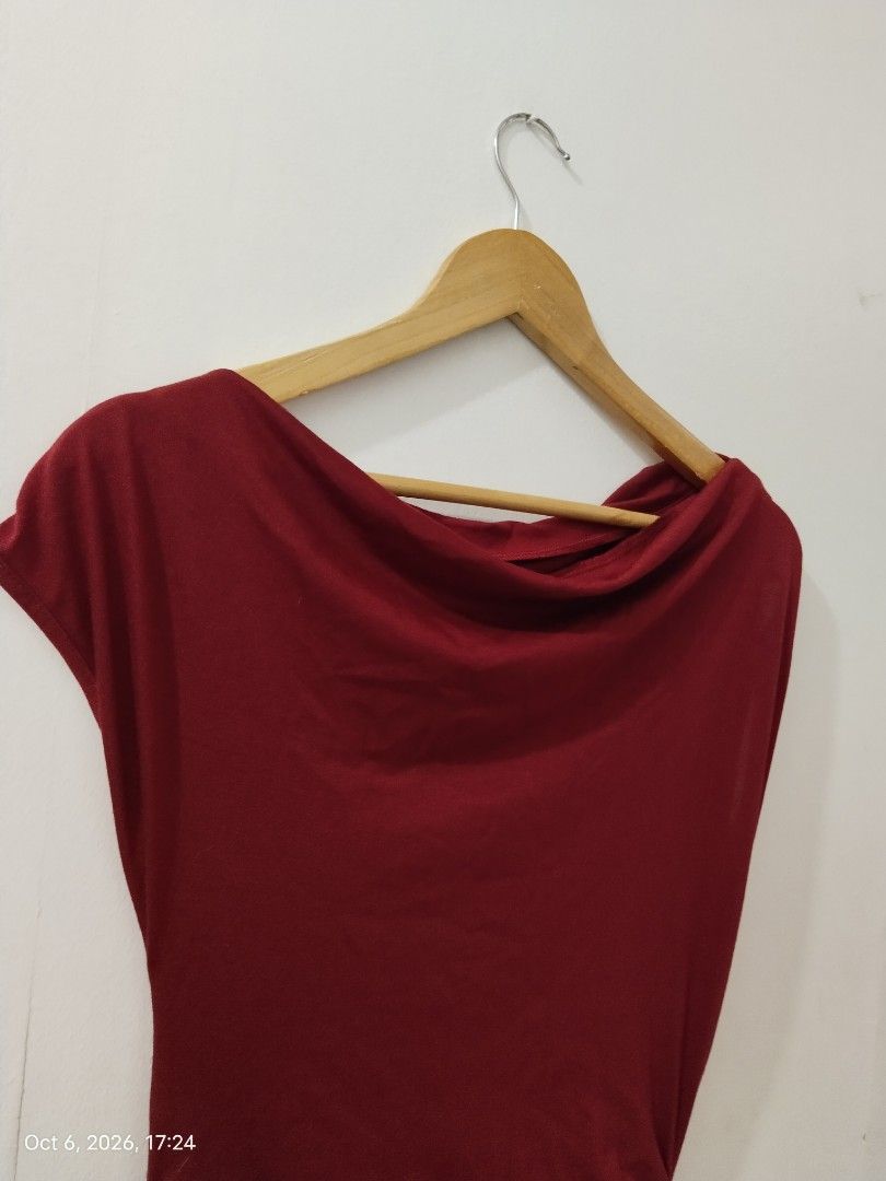 ✨ Long Red Dress | Small to Medium (Category: Dresses) located in Las Pinas. Submitted by cjgcloset (Listing ID 1466245821, Image 2). Description: .