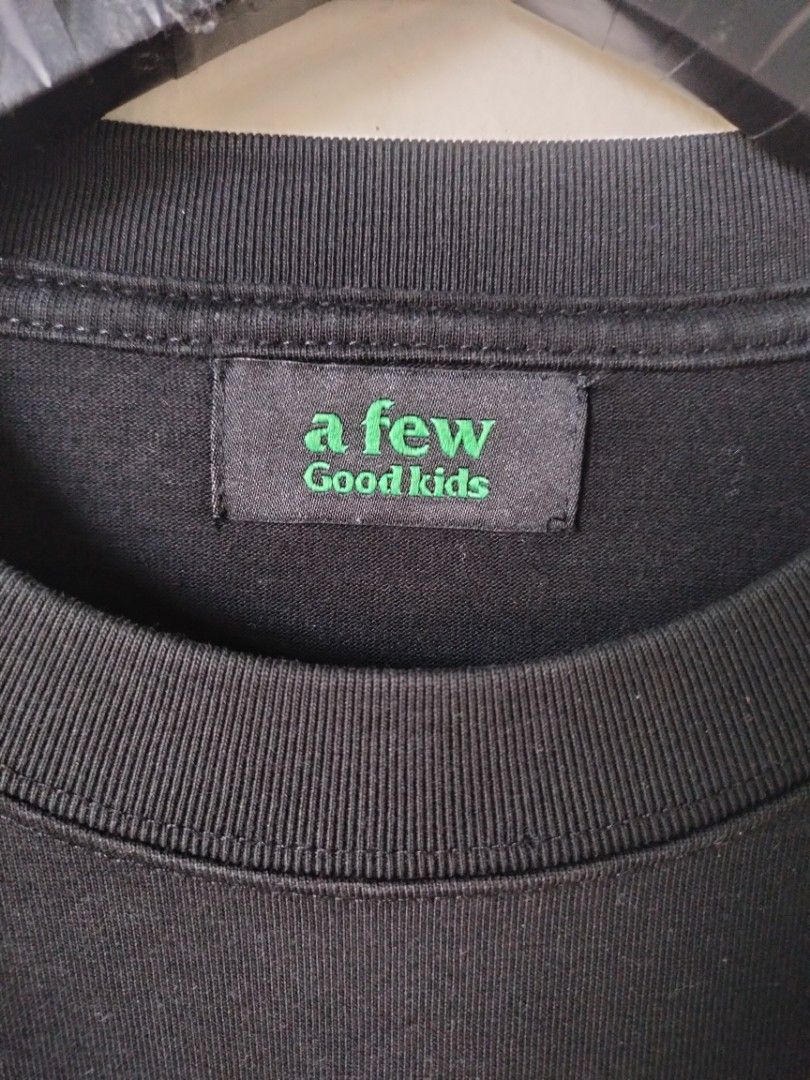 A FEW GOOD KIDS (Category: Tshirts & Polo Shirts ) located in Calbayog City. Submitted by mr.thrifter_ph. (Listing ID 1466227229, Image 3). Description: A FEW GOOD KIDS - LARGE - Width 23 - Length 29 - Good Condition - Colorrate 9.8/10 - NO ISSUE.
