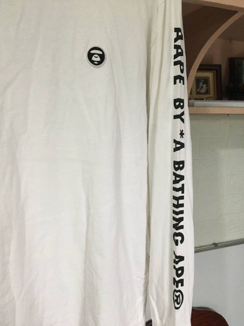 Aape By A Bathing Ape Long Sleeves 💎 (Category: Coats, Jackets and Outerwear) located in Tuguegarao City. Submitted by dip_thrifts (Listing ID 1466219334, Image 3). Description: Aape By A Bathing Ape Long Sleeves 💎 21 width × 28 length Best fit medium 9.5/10 color rate or better 9.5/10 condition or better Tight ribbings and neckline Complete tags No issue.
