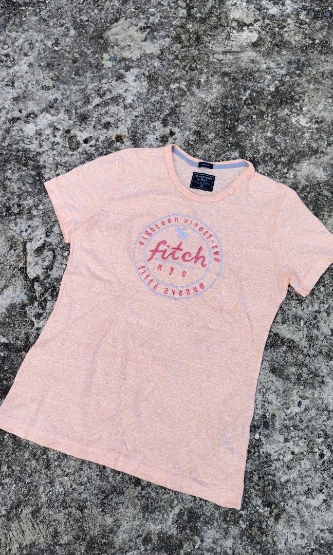 Abercrombie and Fitch (Category: Blouses) located in Mati. Submitted by gsthrift (Listing ID 1466298206, Image 2). Description: medium on tag length 26 width 16.5.