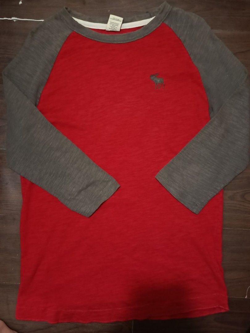 ABERCROMBIE LONG SLEEVE (Category: Formal Shirts) located in Manila. Submitted by louz3rrr (Listing ID 1466257156, Image 1). Description: .